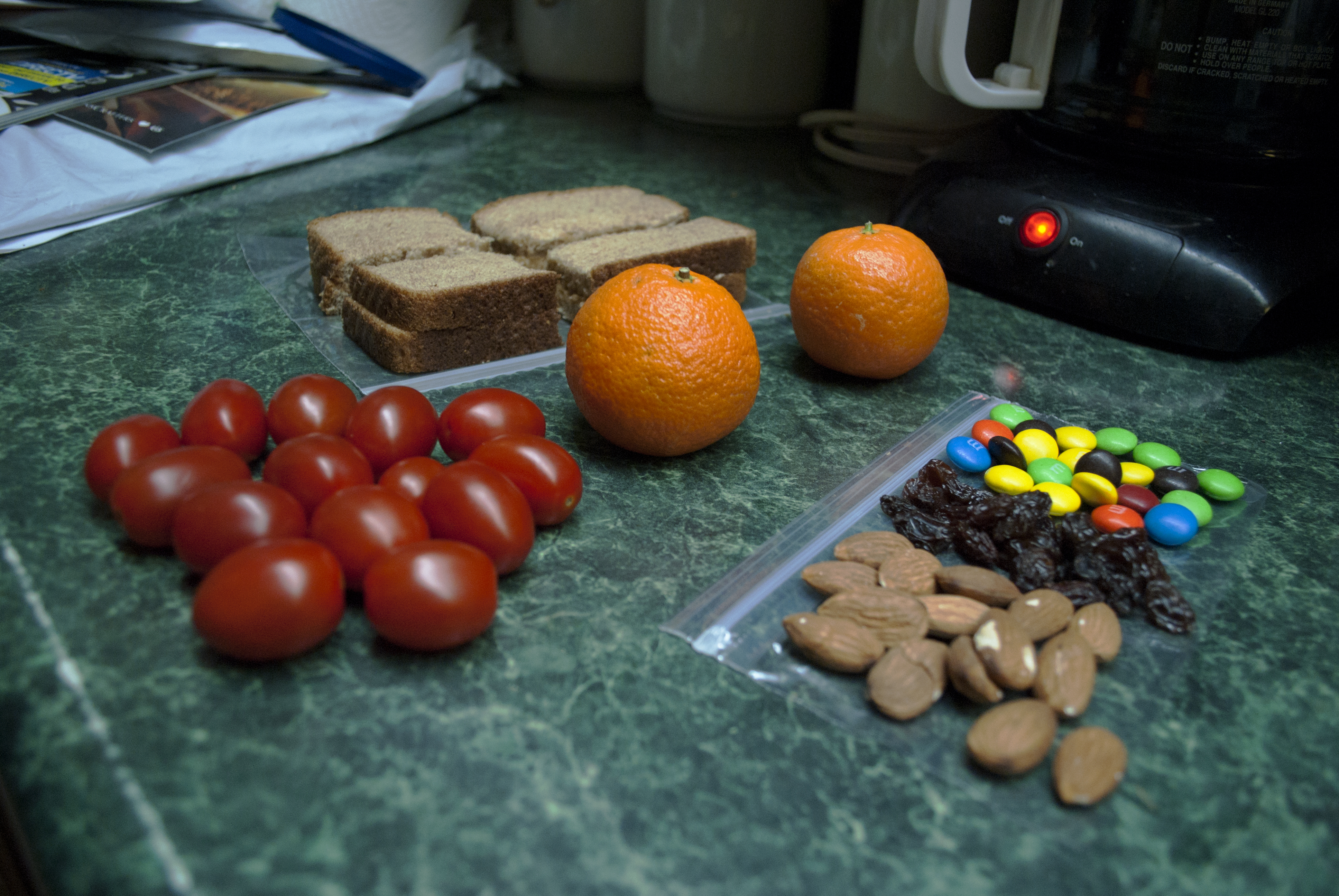 It’s easy to pack a lunch into your morning routine